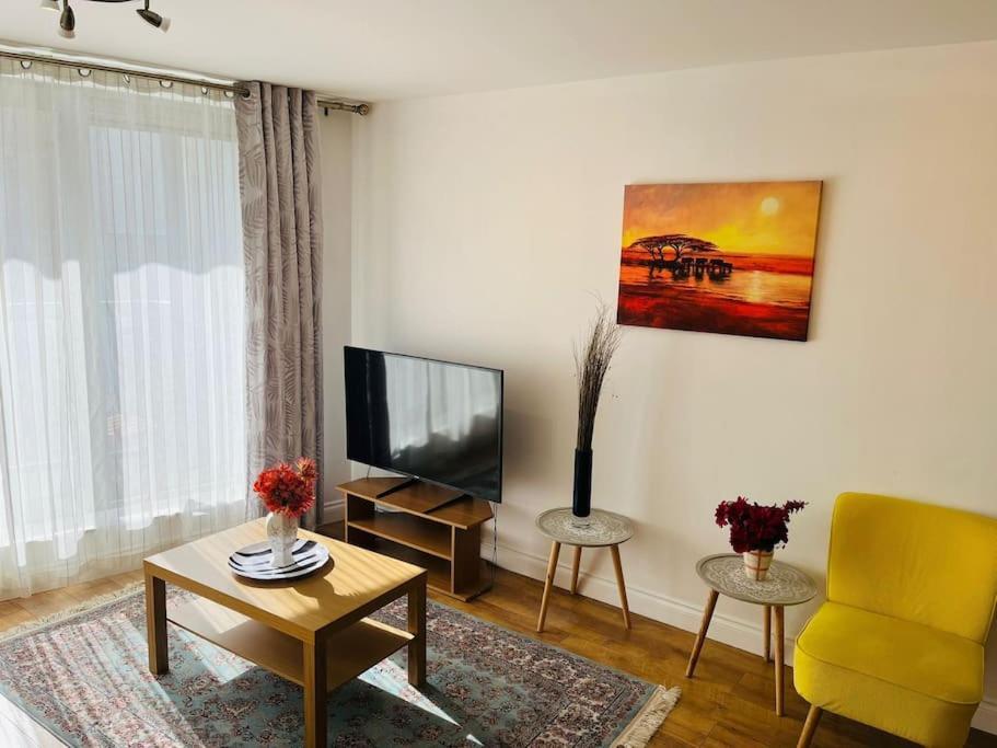 Bright And Calm Apartment - Watford Watford  Eksteriør billede